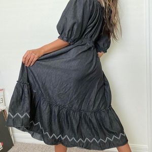 Off the Shoulder Maxi Dress 🦋